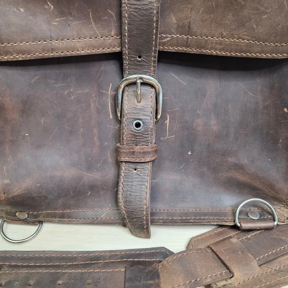 Saddleback Leather Mens Messenger Bag Dark Brown Full Grain Leather Satchel Bag